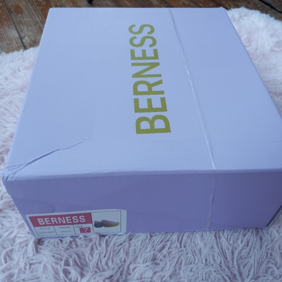 SOLD! YRU Pastel platform sneakers! Brand New in box w dust bags! Sz 7.5 - Picture 7 of 13